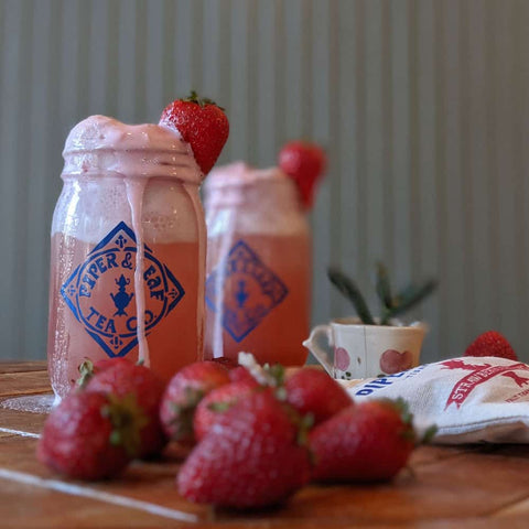 Strawberry Shindig Muslin Bag of Loose Leaf Tea - 15 Servings | | Loose Tea from Piper and Leaf Tea Co.